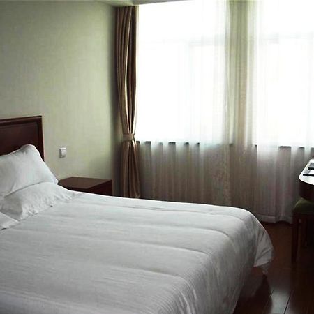 Greentree Inn Shanghai Songjiang University City New Songjiang Road Express Hotel Exteriér fotografie