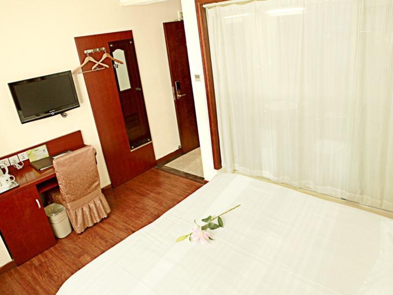 Greentree Inn Shanghai Songjiang University City New Songjiang Road Express Hotel Exteriér fotografie